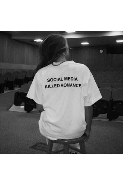 Divanni Atelier Killed Romance Tişört