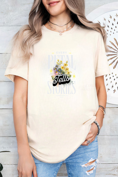 Sarah's Boutique Women's T-shirt – 100% cotton – Every Tells