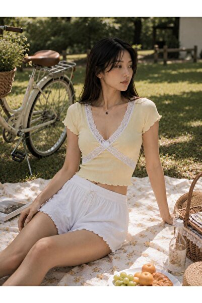 İsra Ayyıldız Moonstar Collection Pinterest Lolita Coquette Dantel V Yaka Crop