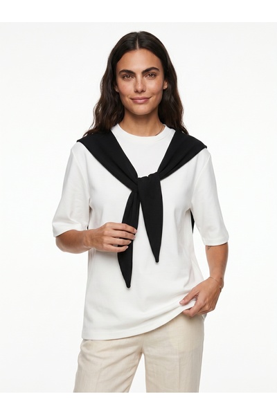 ONLOOX White Black Soft Textured Crew Neck Oversized Shoulder Shawl Detailed ...