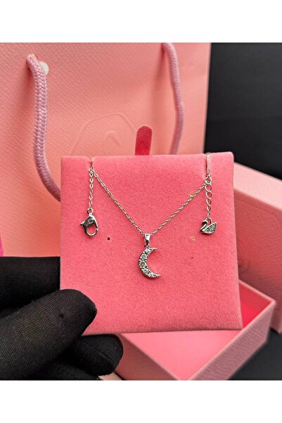 Generic Charming Moon Pendant Necklace with a Shiny and Elegant Silver Design