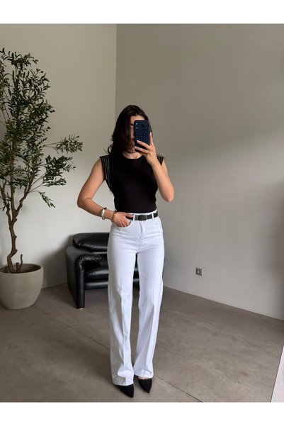 Bade Butik White black belted straight jeans