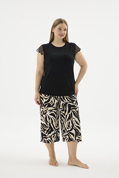 Sevim Kadın Büyük Beden Tül Detaylı Zebra Desenli Kapri Pijama Takımı C7T1N771