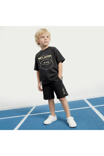 XYZ Crew Neck Short Sleeves T-shirt and Shorts Set with Print