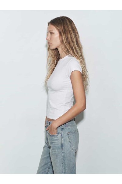 Coredra Tricou tricotat cu gât rotund, croială slim, alb - C530