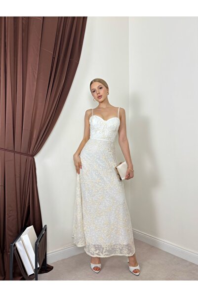 inmuse Sweetheart Neckline Floral Embroidered Strap Midi Dress