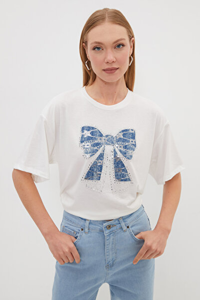 Fulla Moda Stoned Bow Embroidered Crew Neck Casual T-Shirt