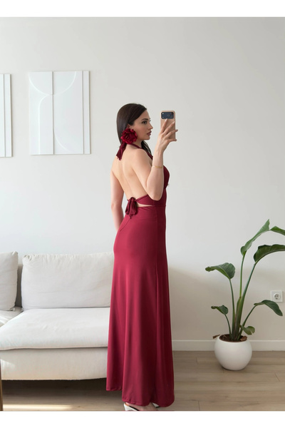 Zoom Butik Halter Yaka Sırt Bağlamalı Yırtmaçlı Maxi Elbise - BORDO
