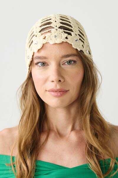 C&City Stone Detailed Summer Knitted Beanie Y8239 Cream