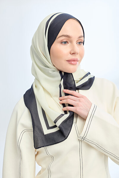 ARMANDA ȘAL CU MODEL ELEGANT HARMONY FRAME - CREM - NEGRU