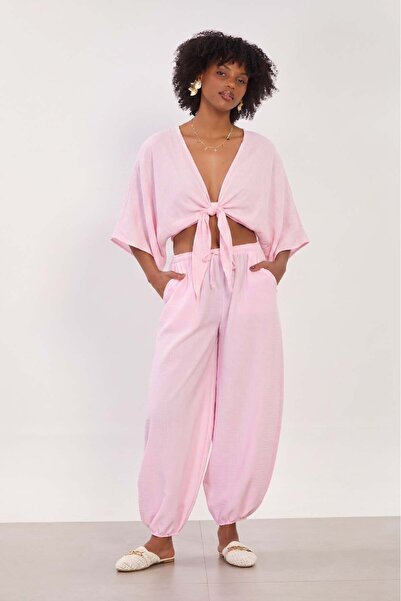BARRELS AND OIL Women's front tie crop blouse - pink