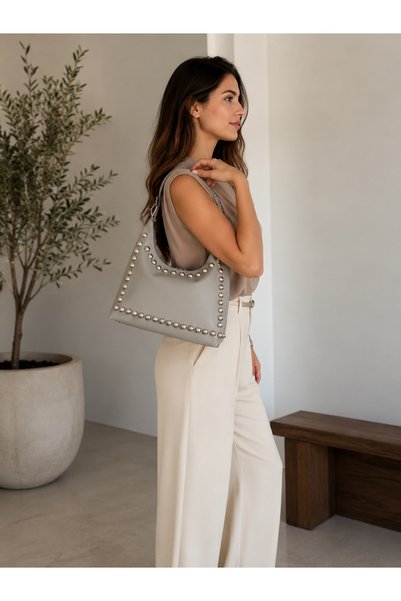 MODA Metal Staple Detailed Shoulder Bag