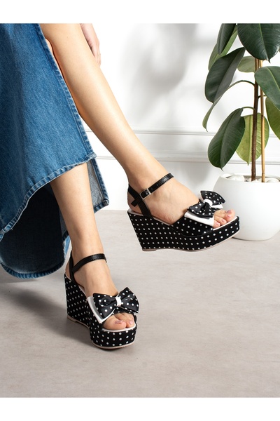 ALEMDAR AYAKKABI Sleek Black Polka Dot Wedge Heeled Women's Sandals