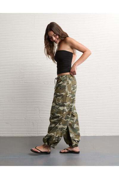 AMERICAN EAGLE AE Low-Rise Cargo Parachute Pant