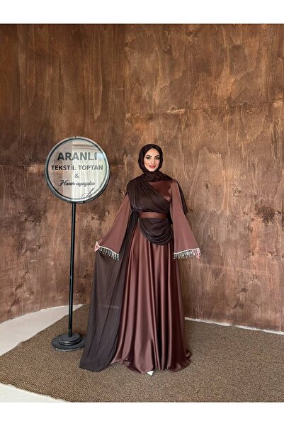 Aranlı tekstil Prenses Kesim Drapeli Kolu Taş Püsküllü Tesettür Abiye