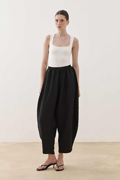 Fahhar Striped Textured Barrel Trousers Black