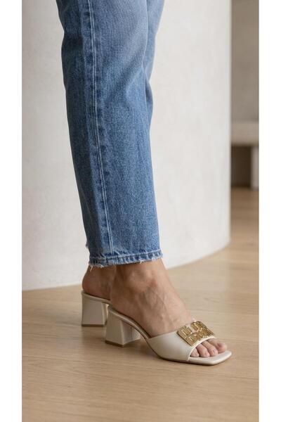 PUNTO 467060 Skin Color Gold Buckle Square Heeled Slippers
