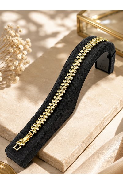 Merand Women's Gold Color Steel Bracelet – Modern Oval Chain Design |   Daily and Special Occasion Jewelry Mrd-23030001