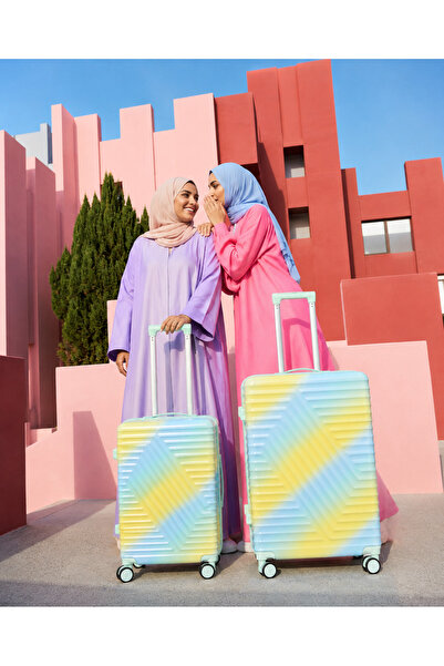 WAF Two hardside suitcases made of high-quality Polycarbonates - size 28 inch...