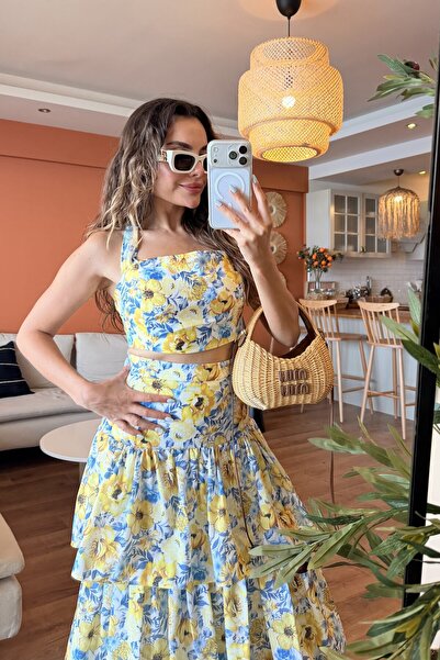 HARMONY GLOBAL Kadın Sarı Çiçek Desenli Halter Yaka Crop Bluz ve Kat Kat Volanlı Shakira Maxi Etek Yazlık Takım 8075