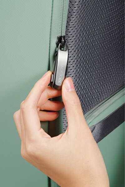 XD Design Rucsac antifurt Bobby Edge Iceberg Green