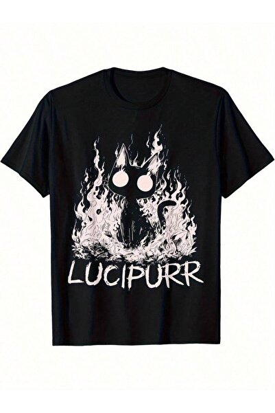 01THEONE تي شيرت LUCIPURR بتصميم قطة سوداء، تصميم قوطي جريء مع خلفية نارية وخ...