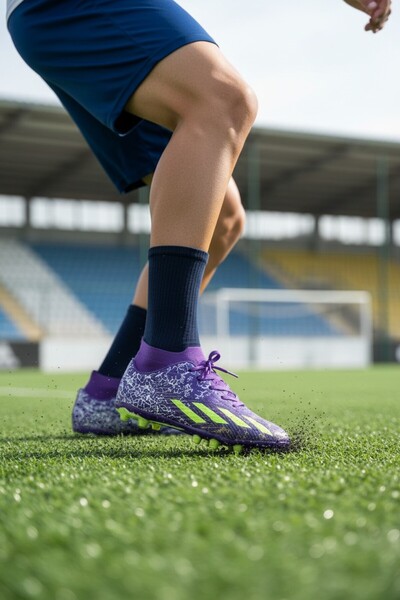 enoch Professional Turf Soccer Cleats Football Sports Shoes with Patterned Socks