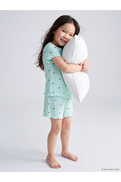LC Waikiki Girl's Pajama Set with Shorts