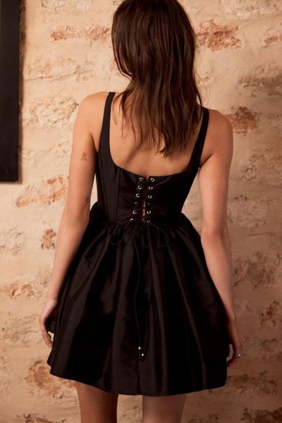 NO BRAND Rochie mini neagră cu bretele, tip corset, evazată, mărimea 40.