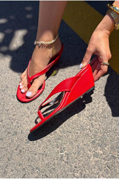 I Love Shoes Nisantria Κόκκινες Ματ Δερμάτινες Γυναικείες Σαγιονάρες με Τακούνι