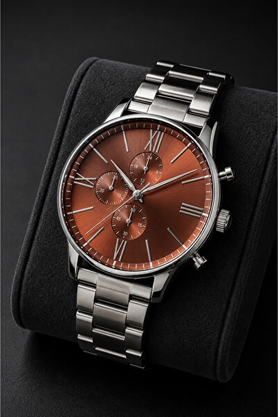 Leerybee Men's Wristwatch Silver Metal Band Red Dial Roman Numeral Chronograp...