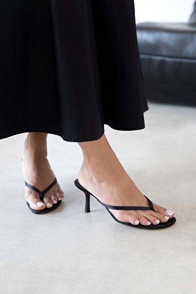 STRASWANS Karen Women's Heeled Flip-Flop Satin Sandals Black