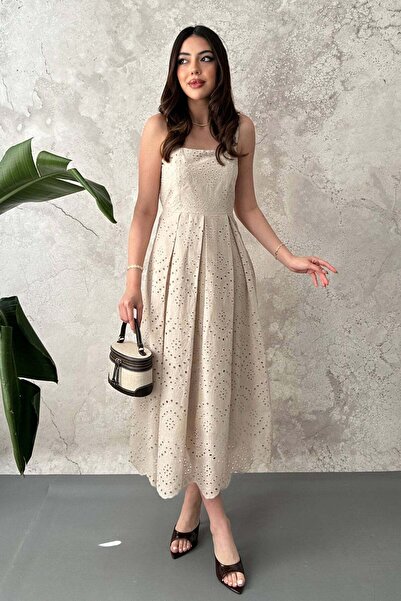 Clothes Fast فستان نسائي بيج متوسط الطول بياقة مربعة وحزام وتطريز وقصة واسعة