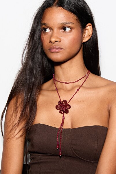 Bershka Çiçekli kolye