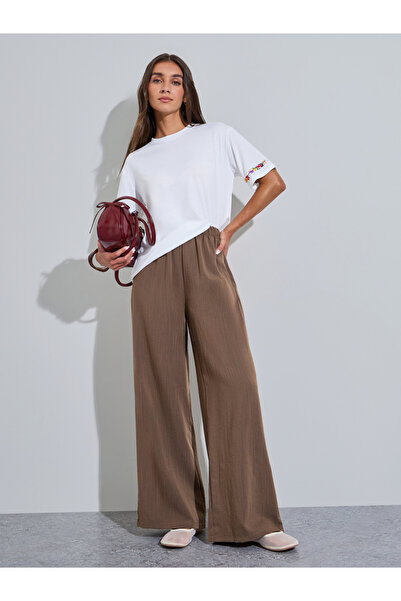 Styli Brown Solid Wide Leg Pants