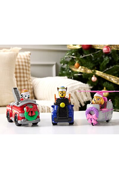 Spin Master Toys Far East PATRULA PSI SALVARE DE CRĂCIUN MAȘINĂ CU RADIOLANTĂ...