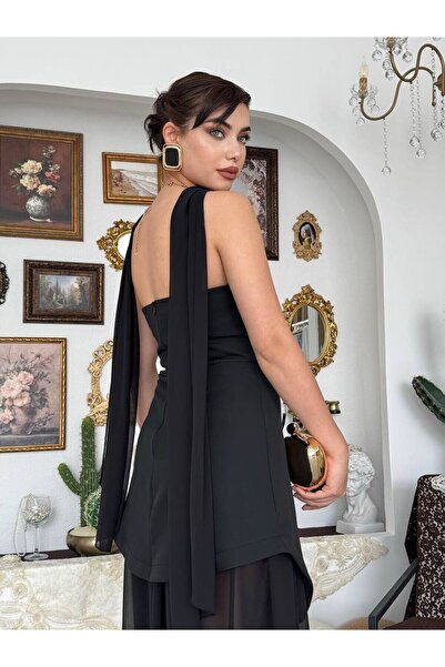 Moda Days فستان نسائي أسود بتفاصيل شال وبدون حمالات وحافة غير متماثلة من الشي...
