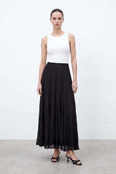 Puane Women's Vertical Piping Bell Cut Woven Black Skirt 32483