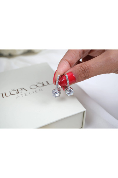 ATELİER TUĞBA Kp702 Silver Earrings with Single Zircon Stone (Length 24 mm)