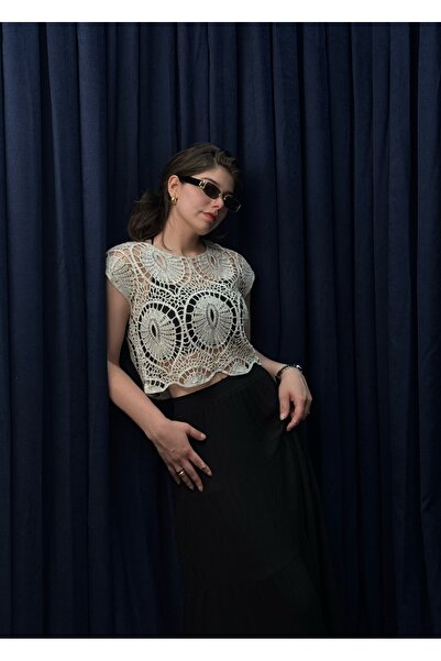 Neva Wear Colette Tığ İşi Örgü Motifli Kısa Triko Bluz