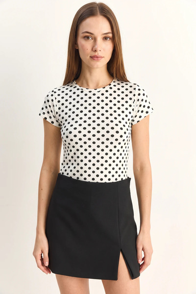 Şeker Portakalım Women's Crew Neck Polka Dot Short Sleeve Crop t Shirt White ...