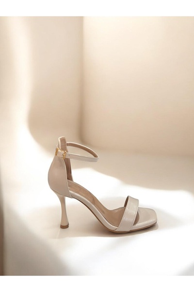 runa shoes Pantofi cu toc tip calice și o singură curea