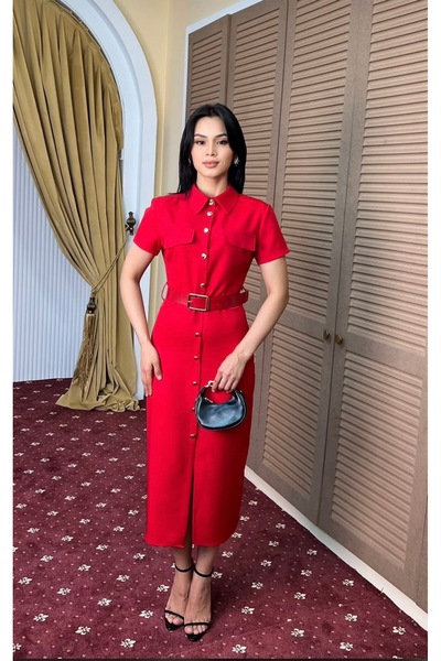 Moda Banuş Red Belted Front Slit Midi Dress - Tight Fit