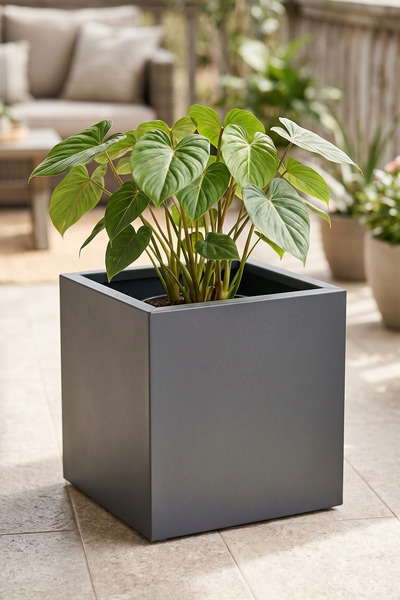 Desen Dekorasyon Zenith 35 cm Kare Küp Metal Saksı - İç & Dış Mekan Modern De...