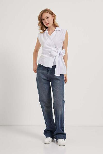 Arma Life Armalife 4803, a strapless double-breasted blouse