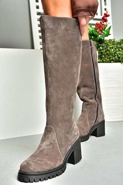 Fox Shoes R654047702 حذاء نسائي من الجلد الطبيعي المدخن بكعب سميك