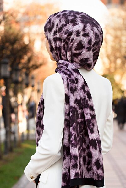 Vissona KREP LEOPAR DESENLİ GÜL KURUSU - SİYAH RENKLİ 75X195 KIRIŞMAZ ŞAL