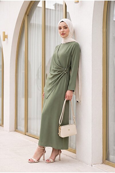 Modamorfo Crossed Allerli Buckle Round Neck Imported Crepe Dress -Çağla Y.