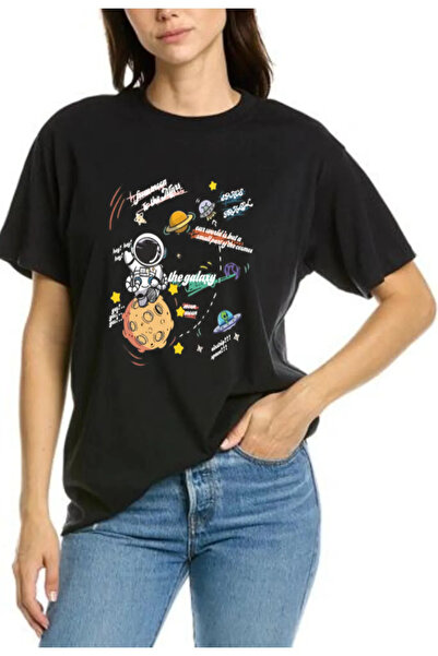Pink Sky "Astronaut sa Meseca" Oversize kroj Štampano T-shirt