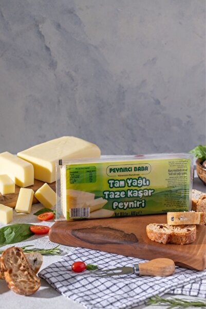 Peynirci Baba Tam Yağlı Taze Kaşar Peyniri 600 gr